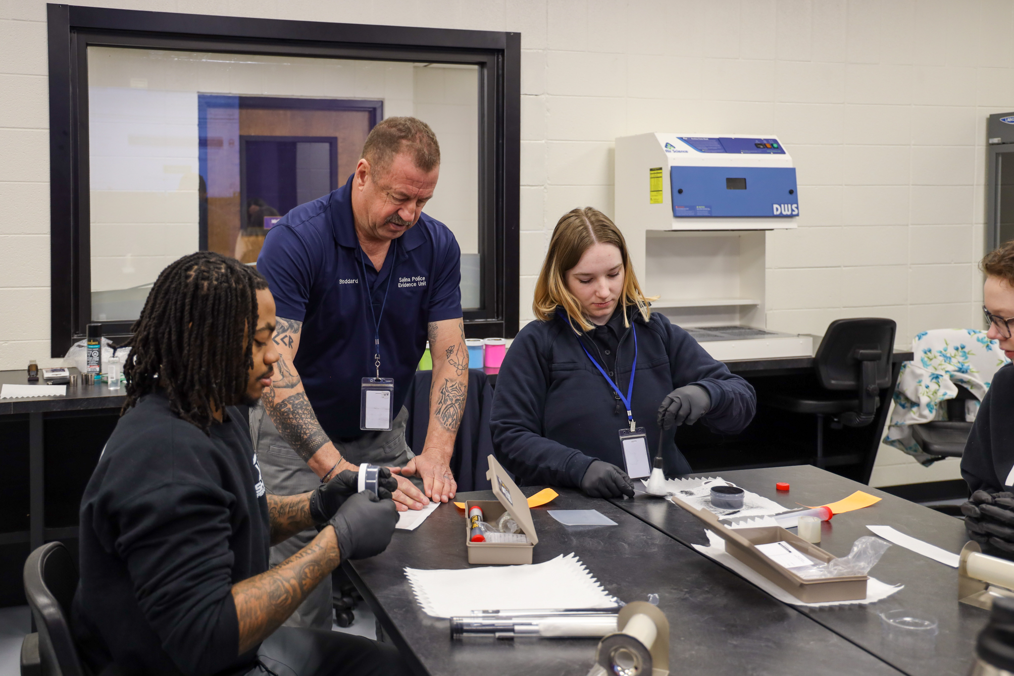 Students in crime lab