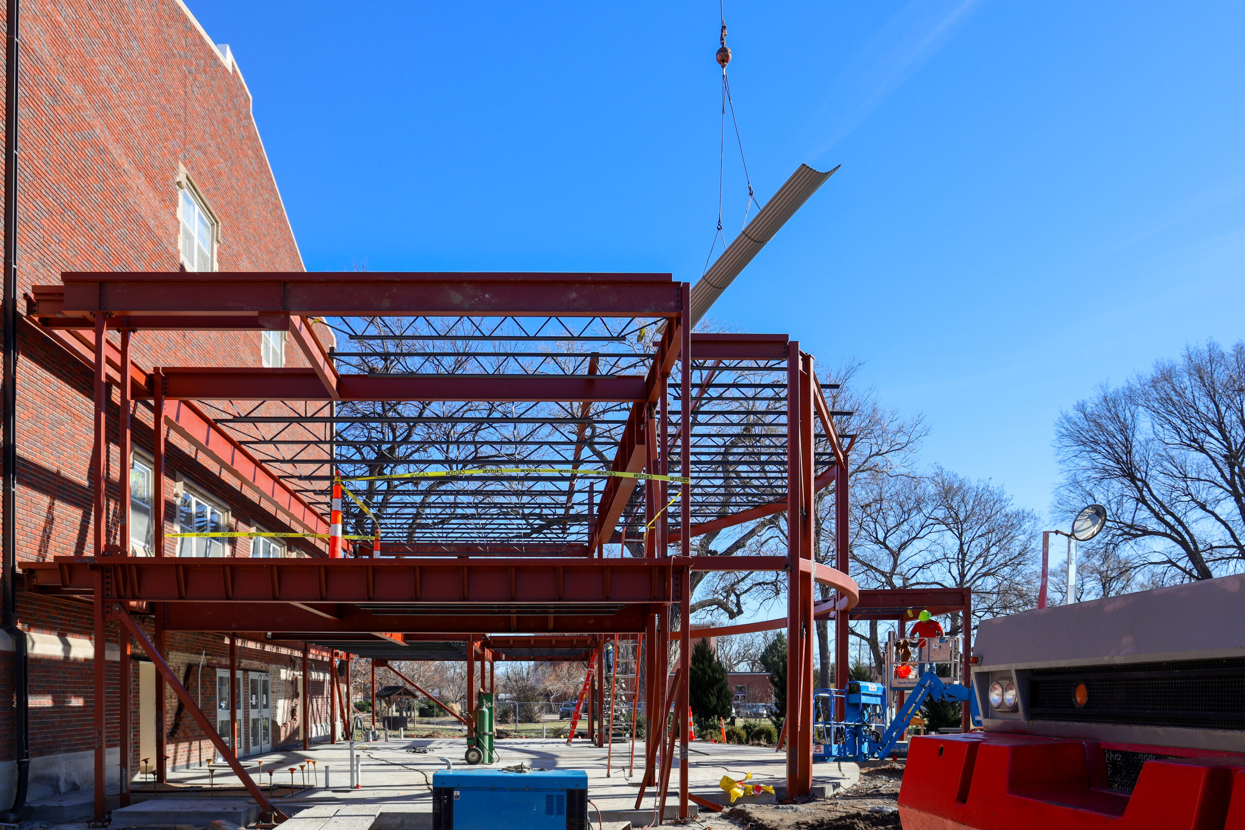Construction on Pioneer Hall's New Entrance