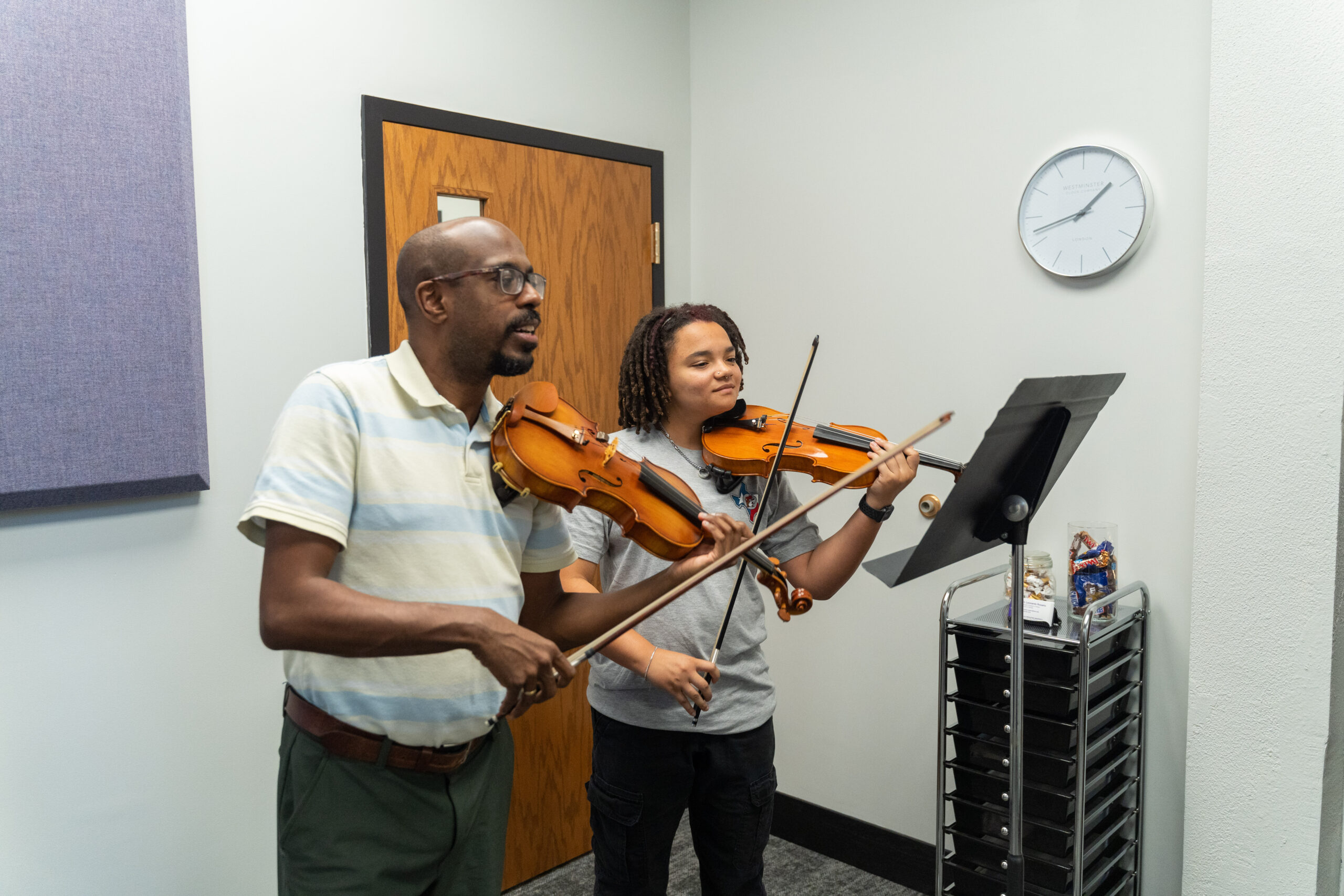 Violinists rehearsing