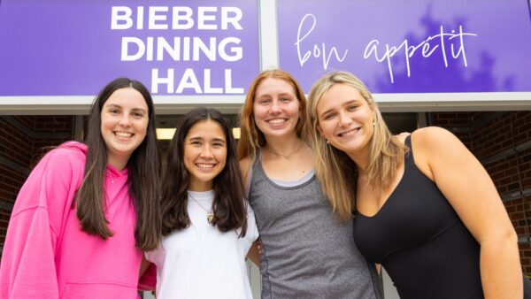 Students outside Bieber Dining Hall