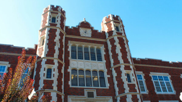 Pioneer Hall middle